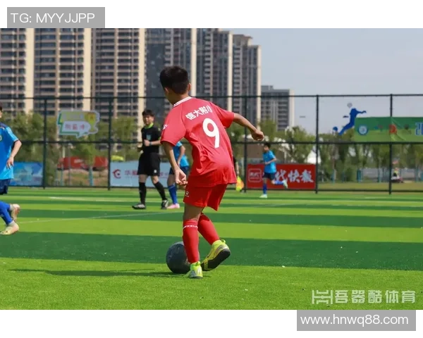 踢足球的负面影响与社会观念的误区探讨